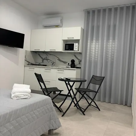 Javelin's Hotel apartamentowy Tropea
